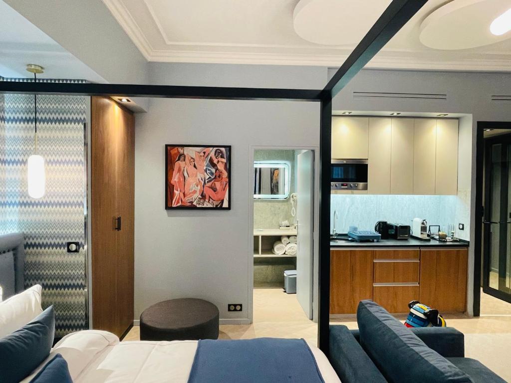 Hotel 33 Marbeuf - Resim 12