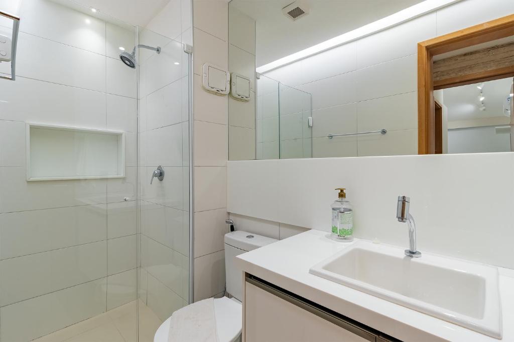  OKA Beach Resort Muro Alto Luxo por Carpediem