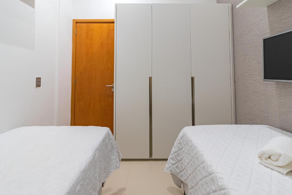  OKA Beach Resort Muro Alto Luxo por Carpediem