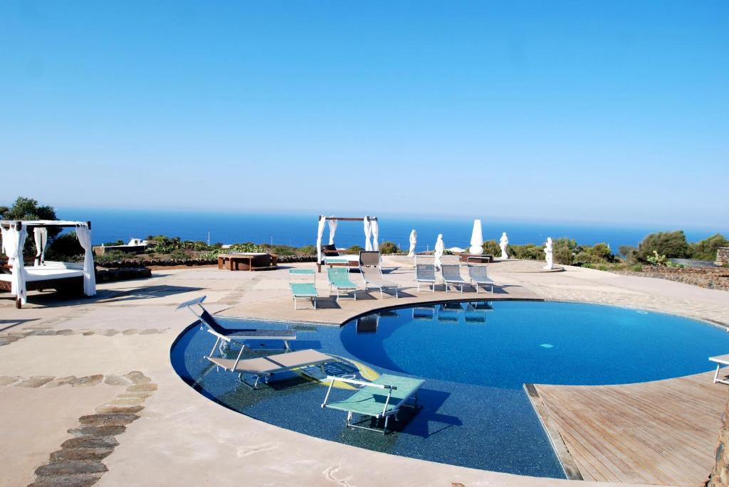 Foto dalla galleria di Dammusi Al-Qubba Wellness & Resort a Pantelleria