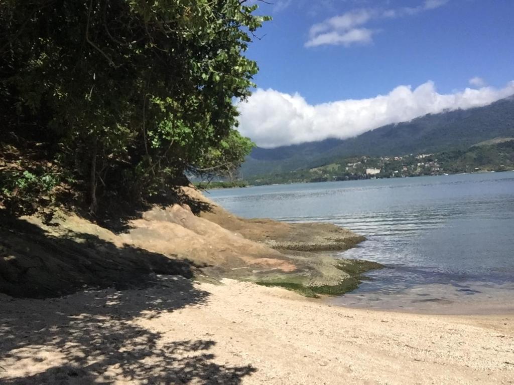  Casa Daslis Espaçosa e Bem Localizada