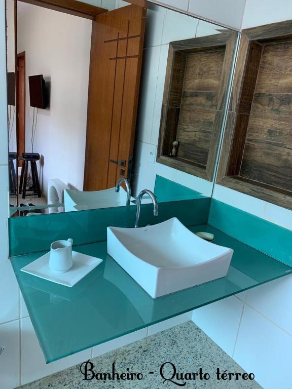 Casa grande com piscina