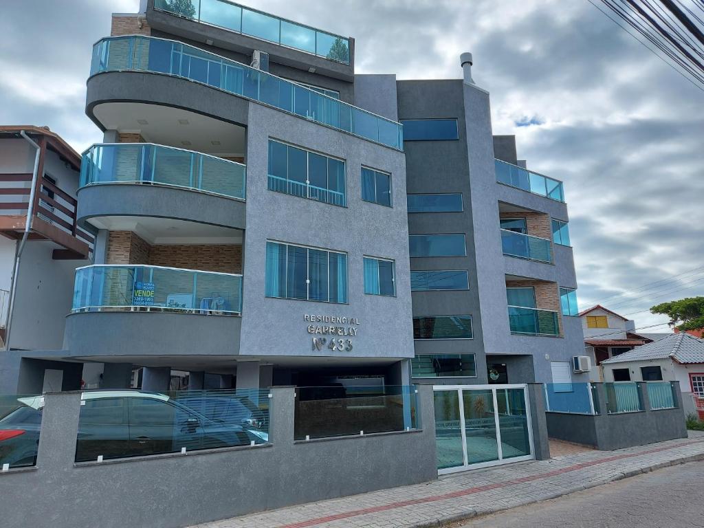  Cobertura praia dos Ingleses com terraço vista mar