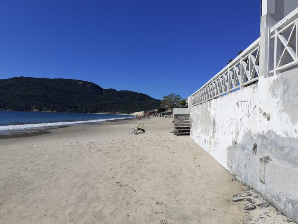 Cobertura praia dos Ingleses com terraço vista mar