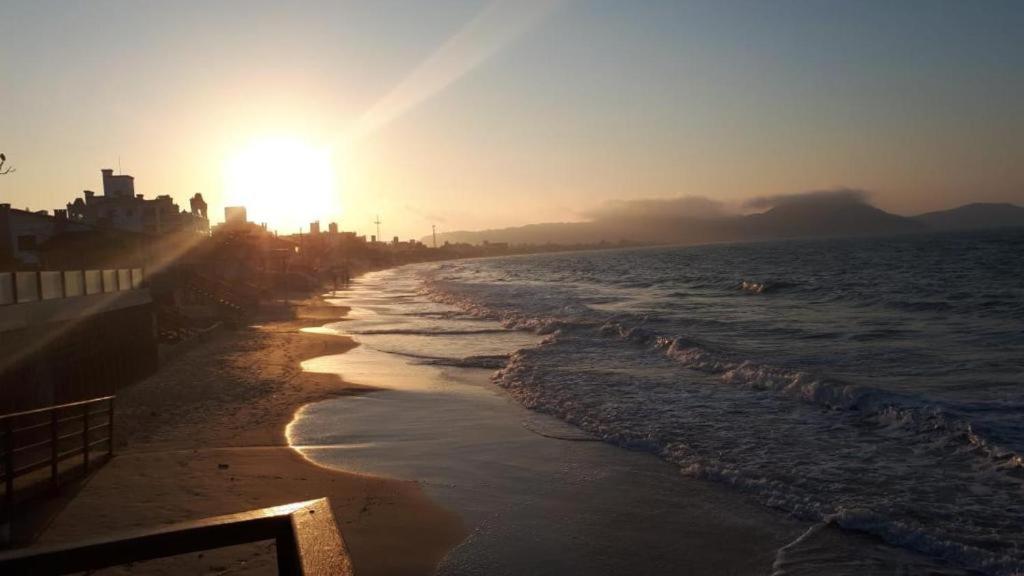  Cobertura praia dos Ingleses com terraço vista mar