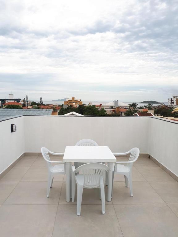  Cobertura praia dos Ingleses com terraço vista mar