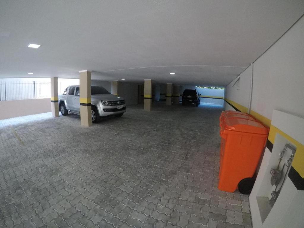  Cobertura praia dos Ingleses com terraço vista mar