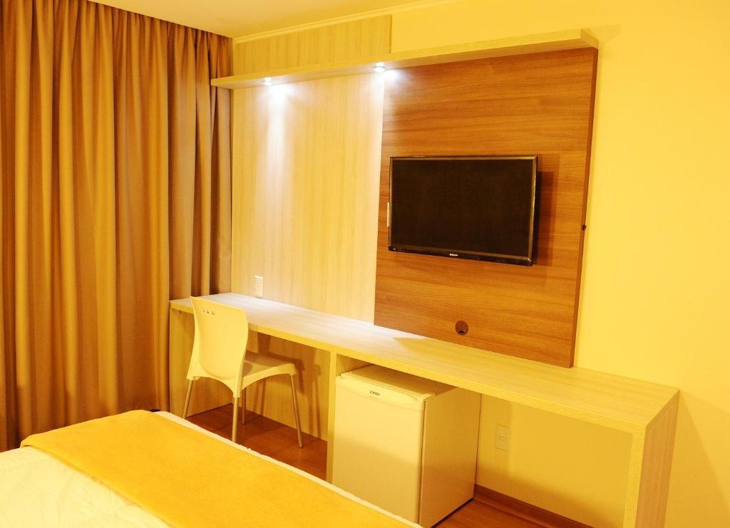  Imigrantes Hotel