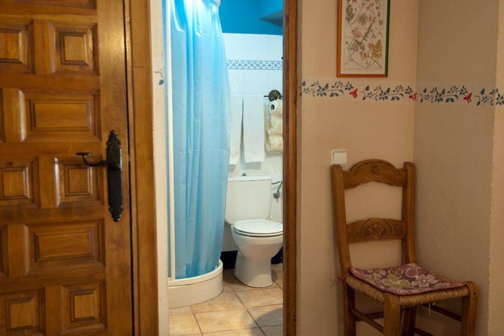 Koupelna v ubytování Charming studio in Robledillo de Gata - 28 m²