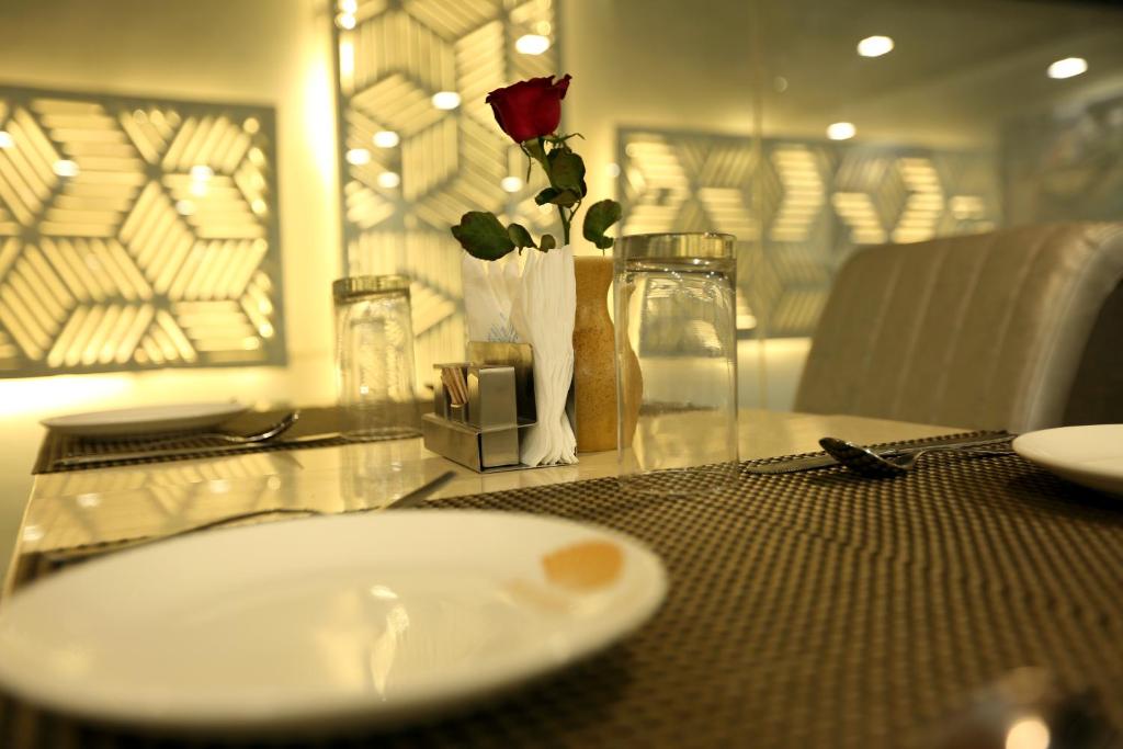 Fotografie z fotogalerie ubytování Hotel Omega - Gurgaon Central, Sec 45 v destinaci Gurgáon