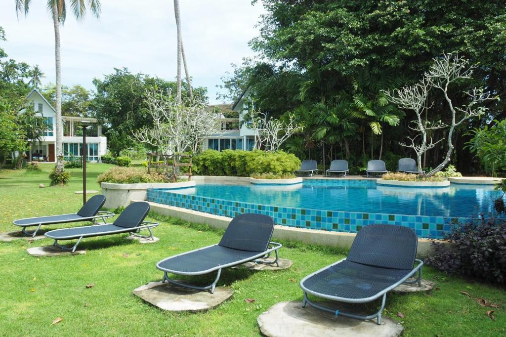 Bazén v ubytování Koh Mak Resort nebo v jeho okolí