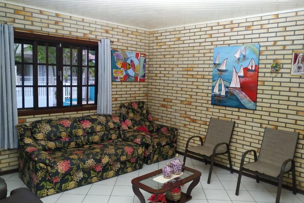  Casa em Bombinhas Praia de Morrinhos para 6 pessoas