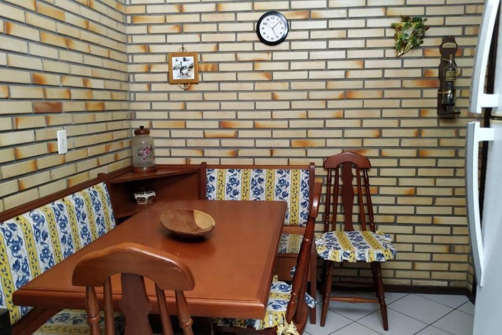  Casa em Bombinhas Praia de Morrinhos para 6 pessoas