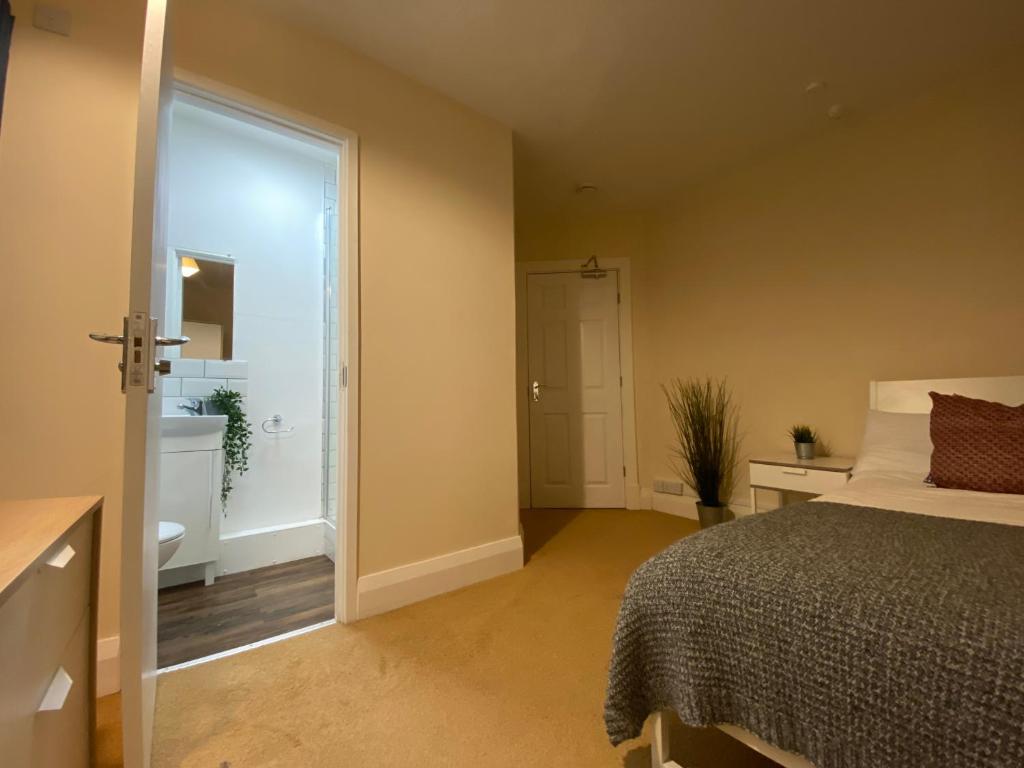 Premium Solihull Double En-Suite Houseshare