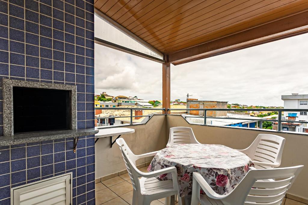  Amplo Duplex a 500m da Praia do Santinho MDS018