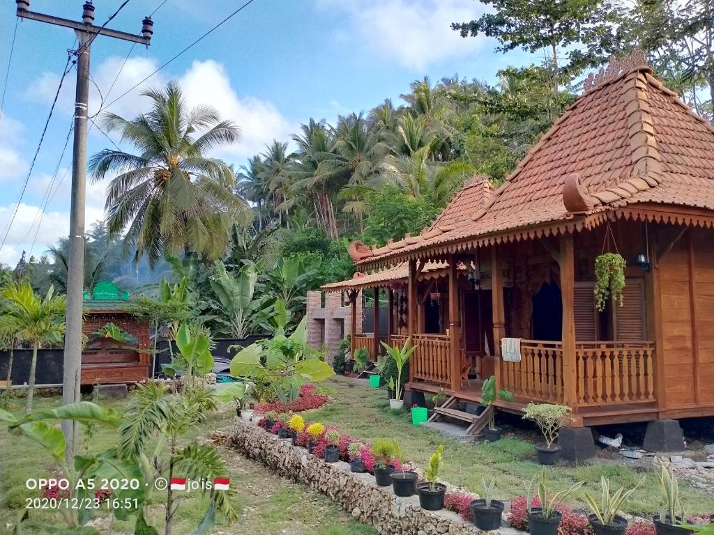 Villa Joglo Karinduaji Bulakbenda Harga Terkini 2021