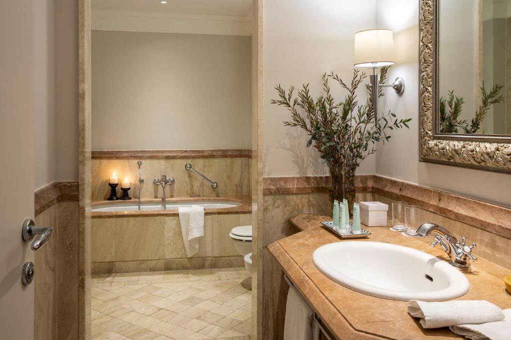 Vannituba majutusasutuses Terme di Saturnia Natural Spa & Golf Resort - The Leading Hotels of the World