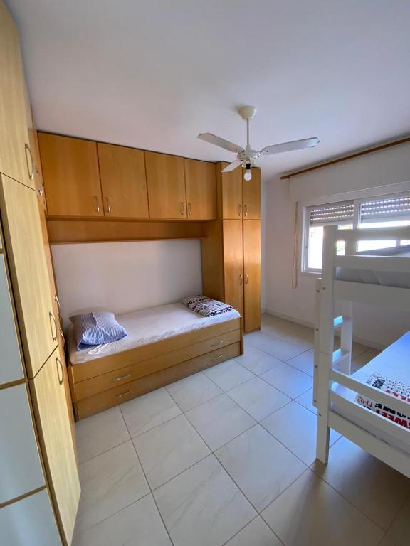  Apartamento 2 quartos com vista para o mar