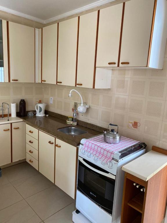  Apartamento 2 quartos com vista para o mar
