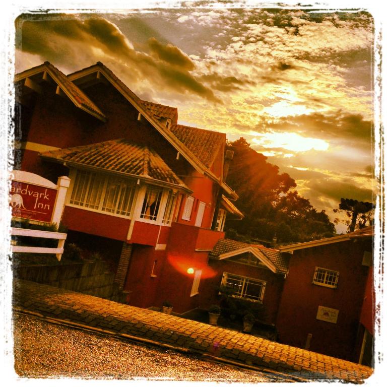  Aardvark Inn Pousada