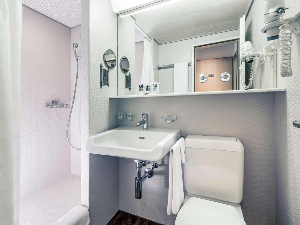 Koupelna v ubytování Mercure Lenzburg Krone