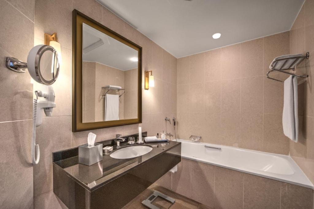Hyatt Regency Baku - King Room - Acceso Al Club