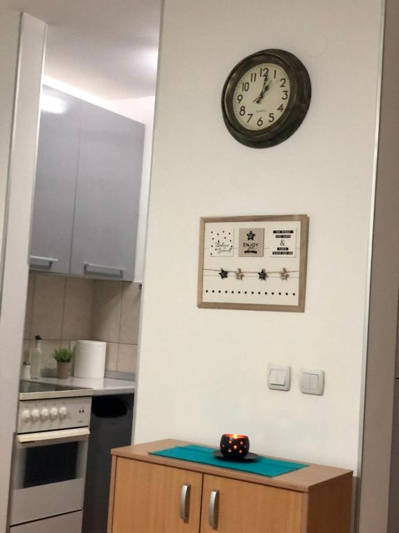 Kuchyň nebo kuchyňský kout v ubytování BellaVista Apartmani