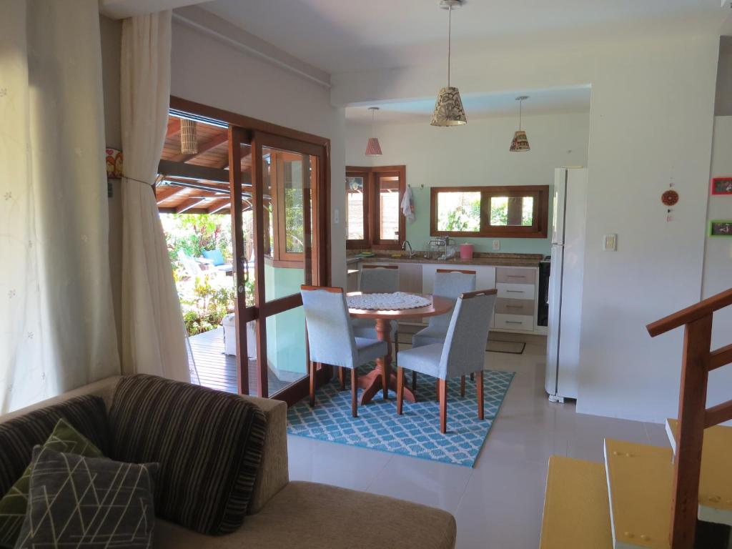  Casa com trilha pra praia e linda vista para Lagoa da Conceição