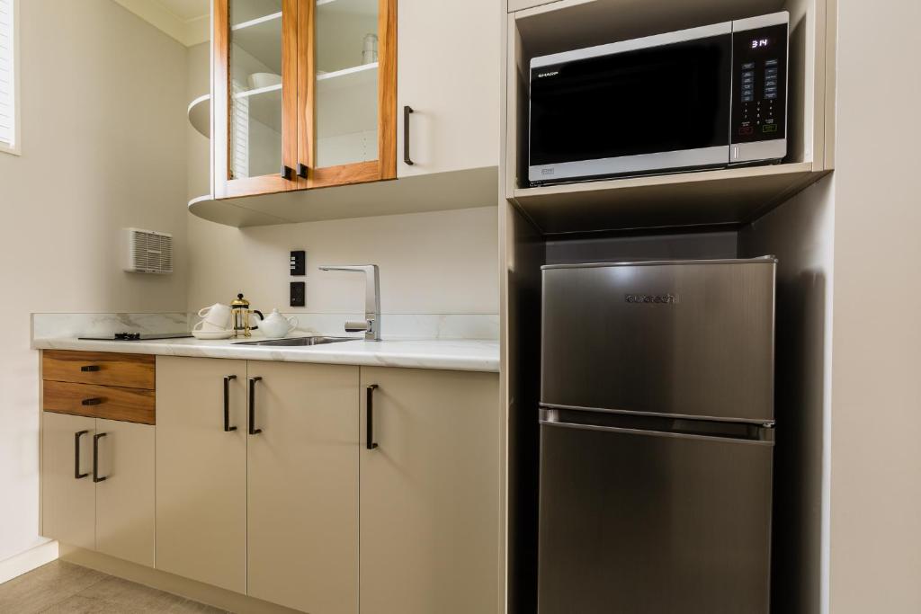 Pebble Beach Motor Inn - Resim 13