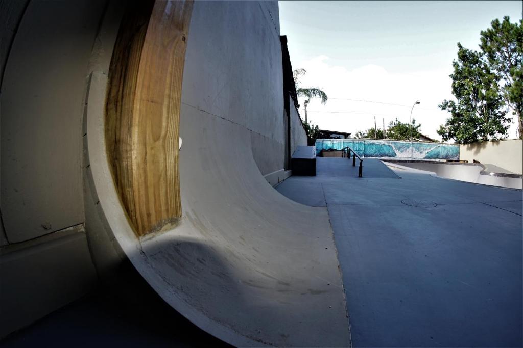  Surf Skate Konig House