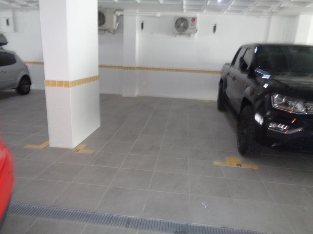  Apto Jurerê à 300 mts da praia