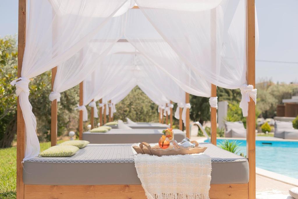 Bazén v ubytování Skiathos Avaton Hotel, Philian Hotels & Resorts nebo v jeho okolí