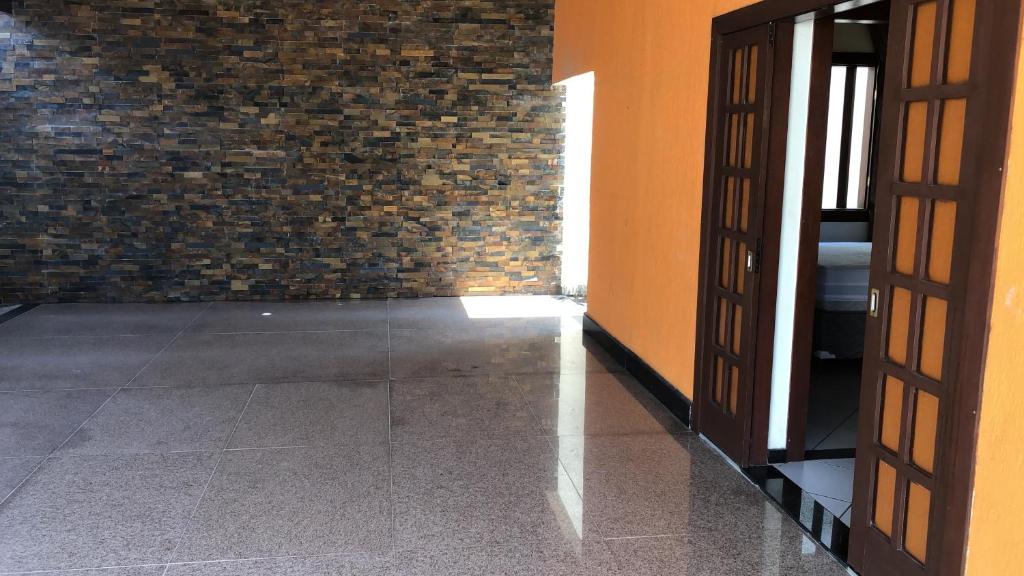  Sítio com piscina
