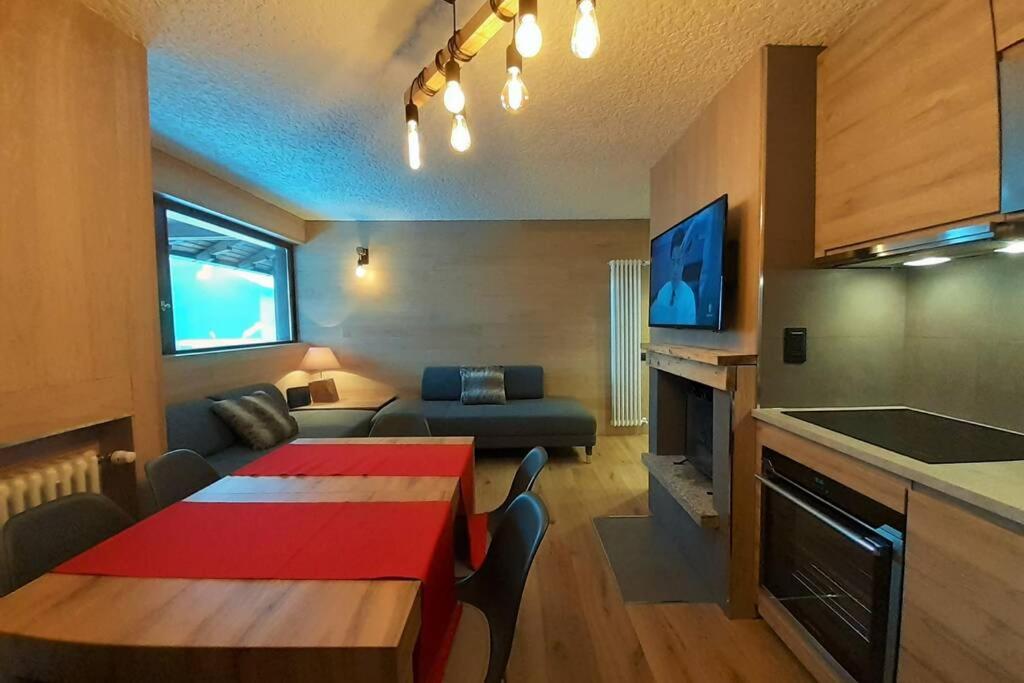 Kuchyň nebo kuchyňský kout v ubytování Dream House Quadrifoglio. Sulle piste di Folgarida,madonna di campiglio.