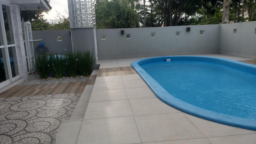  Casa com piscina