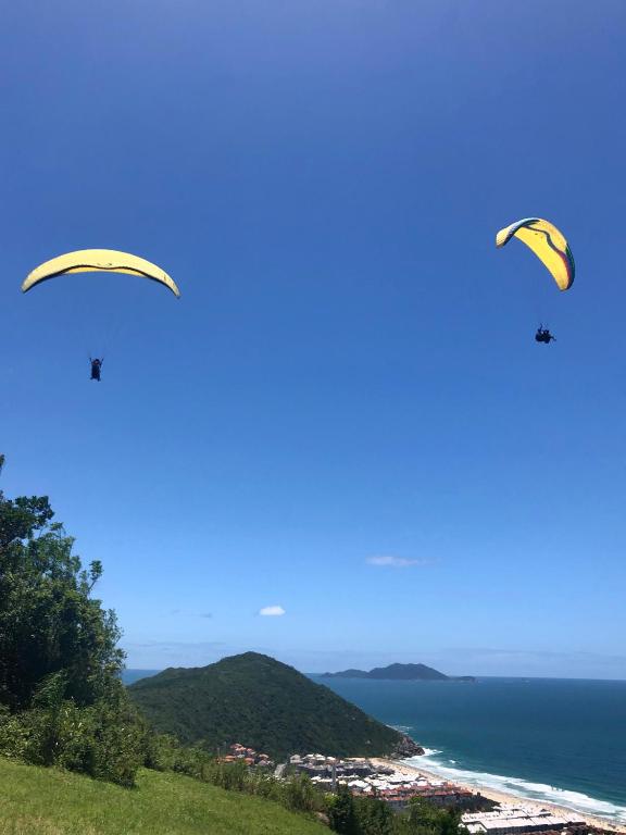  Duplex pé na areia Praia Brava