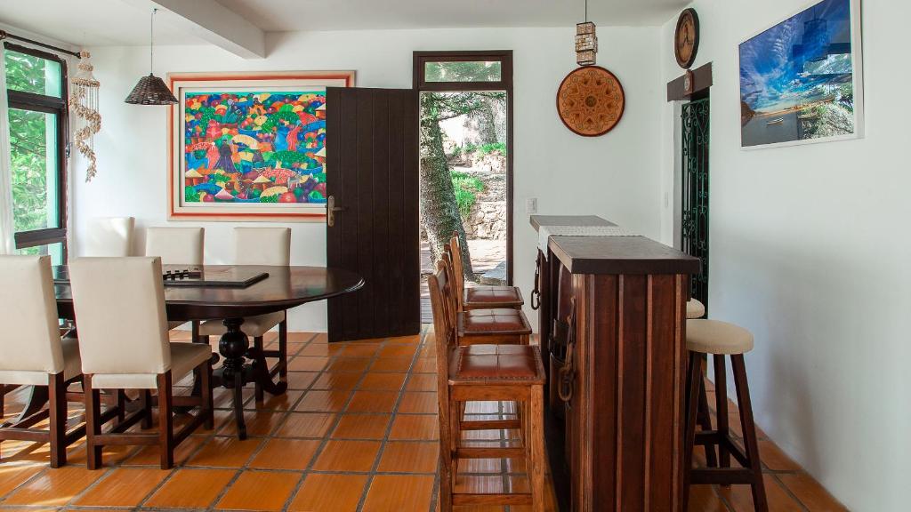  Joaquina House - casa especial no costão da Praia da Joaquina
