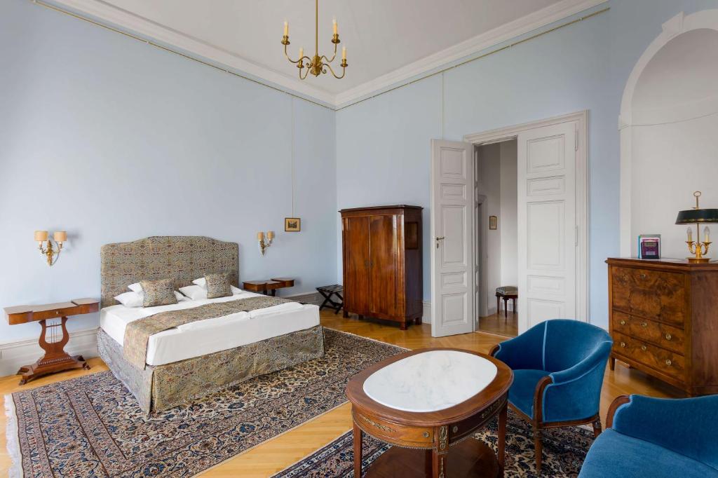Károlyi Kastély Hotel & Restaurant - Suite Con Vista Al Jardín