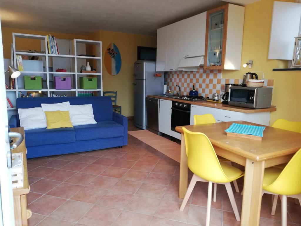 Kuchyňa alebo kuchynka v ubytovaní Ariadimare guest house