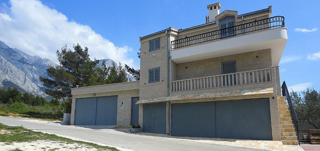 Výhľad na hory alebo výhľad na hory priamo z apartmánu