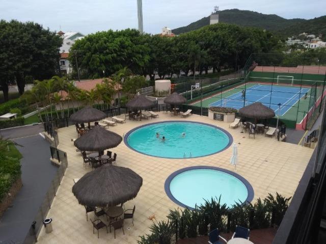  Segurança e conforto na Praia Brava a 100 do mar - Condomínio Curimã