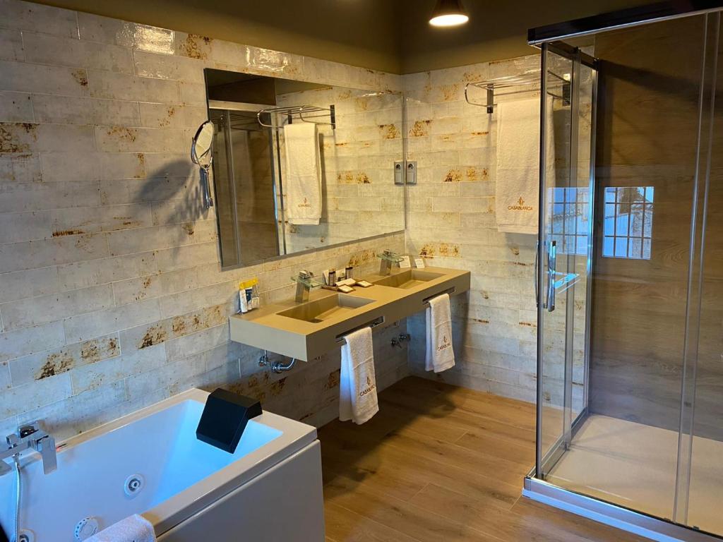 Koupelna v ubytování HOTEL CASABLANCA BOUTIQUE