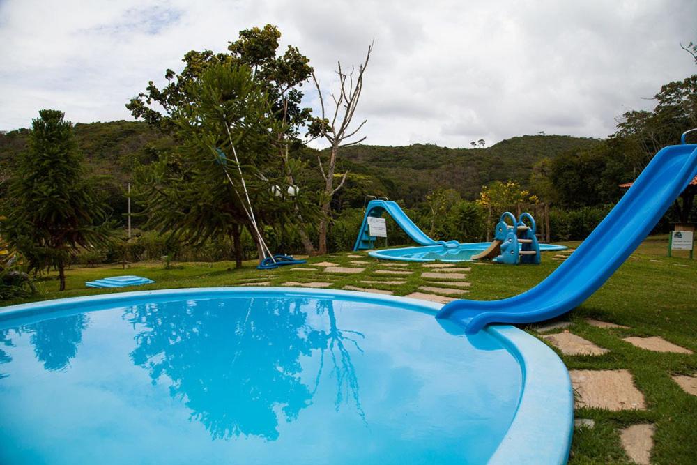 A piscina em ou perto de Hotel Chale Nosso Sítio