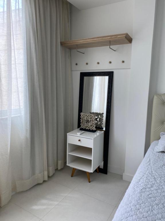  Apartamento Copacabana - Quadra da Praia