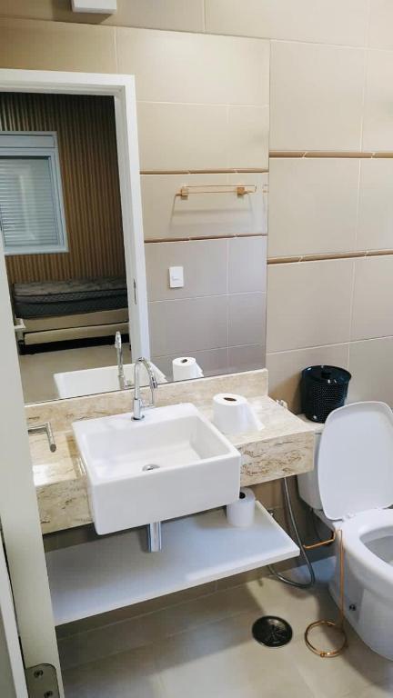  Casa de alto padrão em Juquehy com piscina aquecida