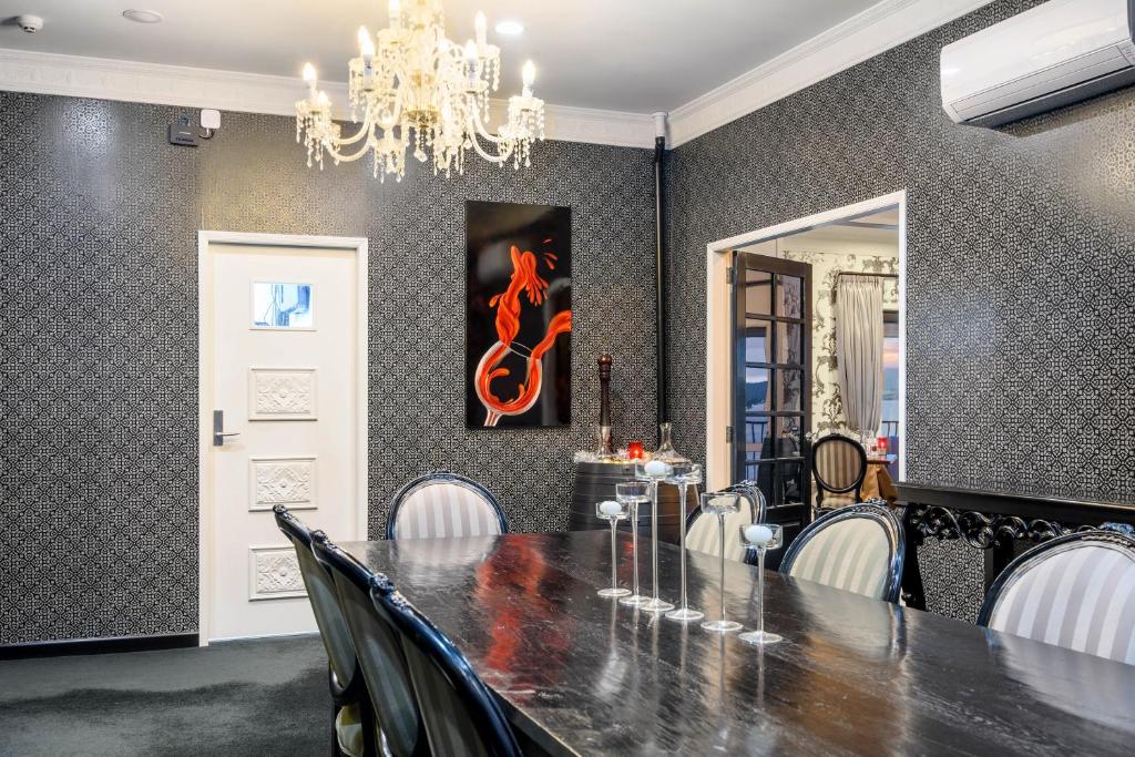 Black Swan Lakeside Boutique Hotel - Resim 11