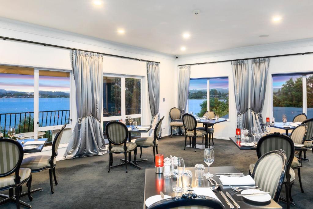 Black Swan Lakeside Boutique Hotel - Resim 15