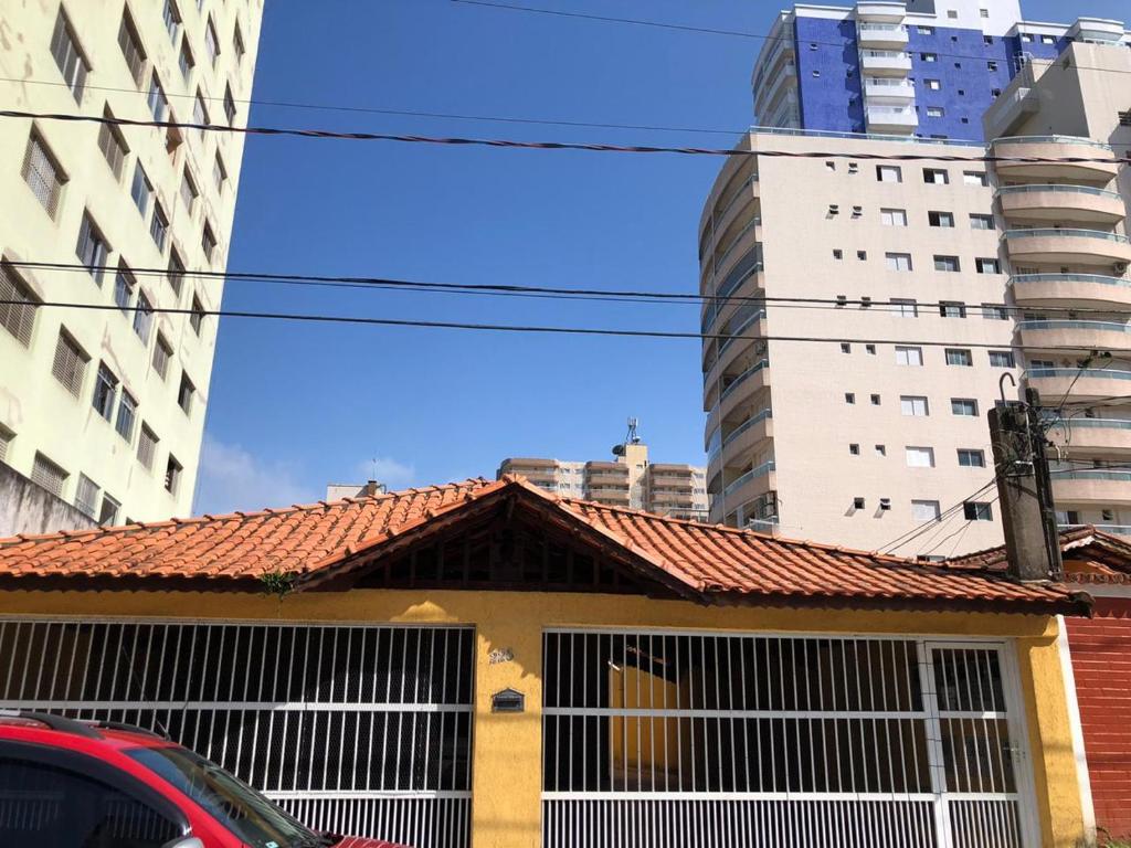  Casa condomínio fechado