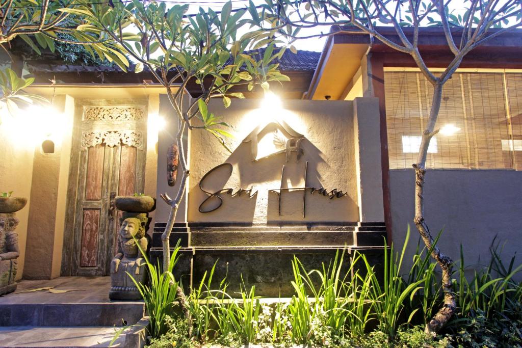 Zahrada ubytování Sari House Ubud - Balinese Style Homestay