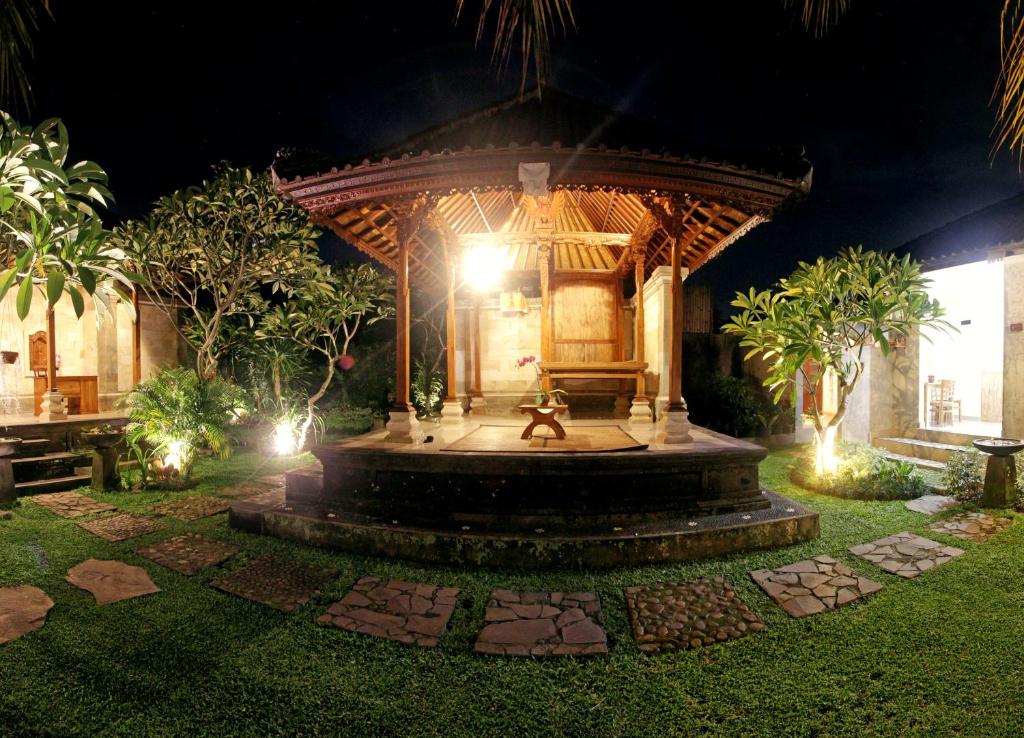 Zahrada ubytování Sari House Ubud - Balinese Style Homestay